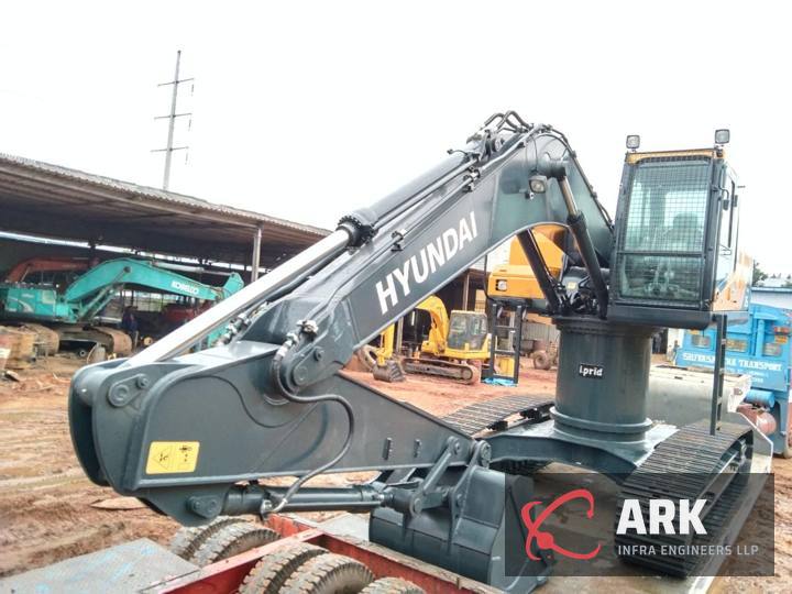 High-neck excavator